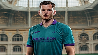 Les fans d'Anderlecht scandalisés par les nouveaux maillots